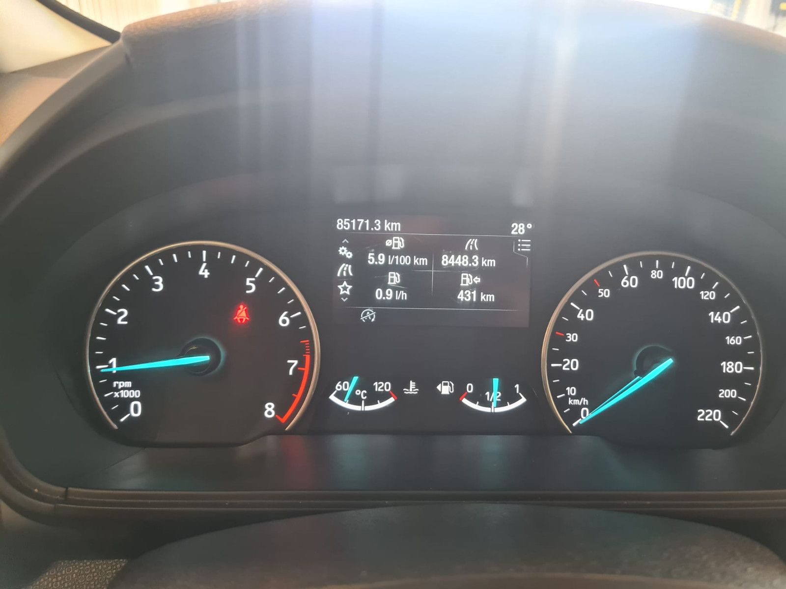 Fahrzeugabbildung Ford EcoSport Cool & Connect / NAVI / WINTERPAKET