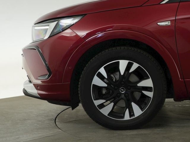 Grandland ELEGANCE AT+ANHÄNGERKUPPLUNG+LED MATRI