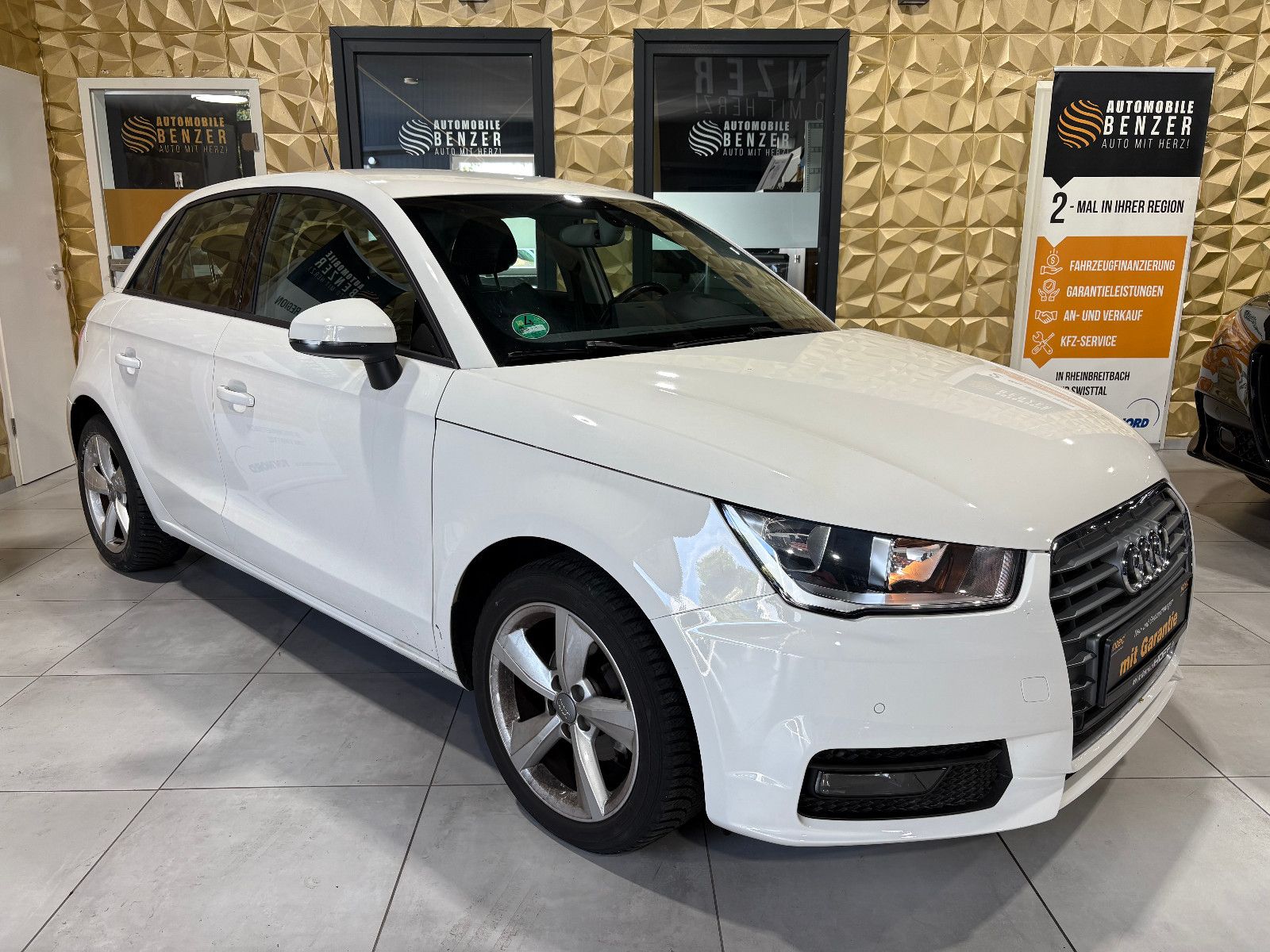 Fahrzeugabbildung Audi A1 Sportback design/S-TRONIC/PDC/NAVI/SHZ/KLIMA