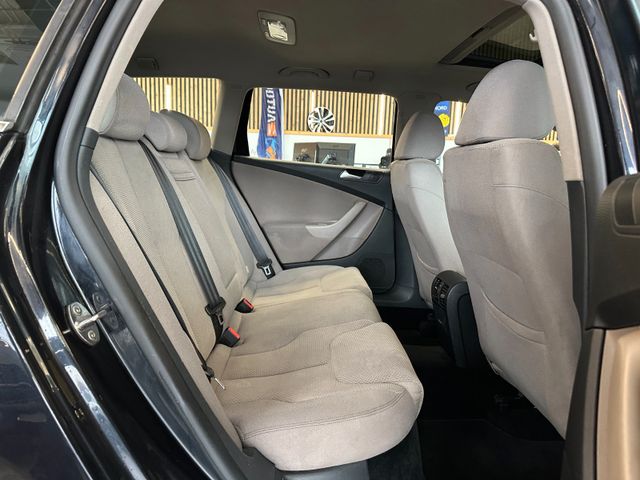 Volkswagen Passat Variant Comfortline *AHK*Klima*SHZ*PDC*