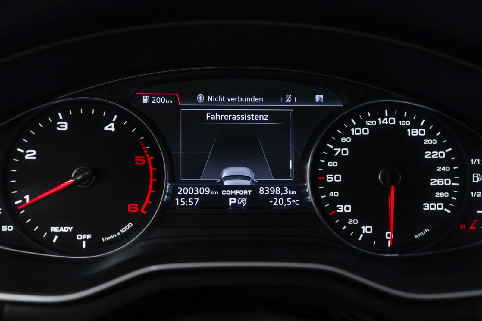 Fahrzeugabbildung Audi A4 Avant Quattro H&K ACC TOTW SHZ PDC NAV