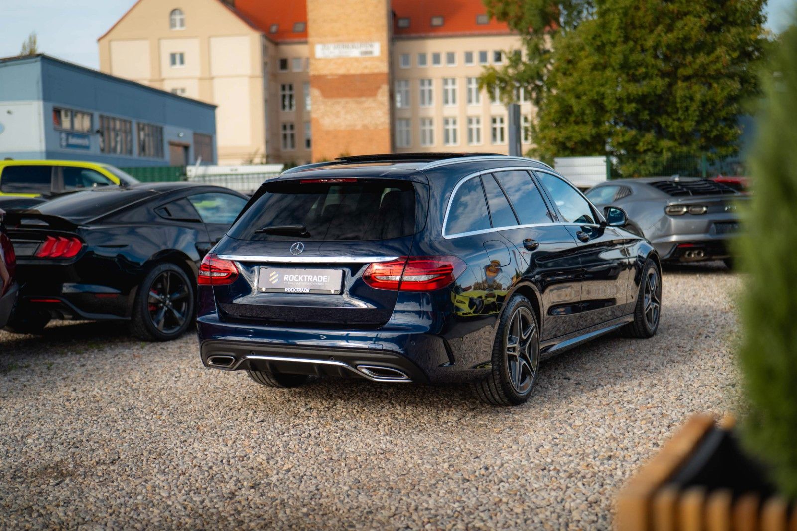 Fahrzeugabbildung Mercedes-Benz C 300 AMG | ACC | Pano | Mulitbeam | Widescreen