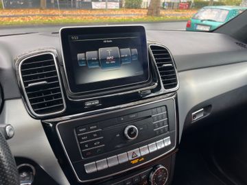 Fahrzeugabbildung Mercedes-Benz GLE 350d 4Matic*StHz*Pano*HarmanKardon*Sitzlüft*