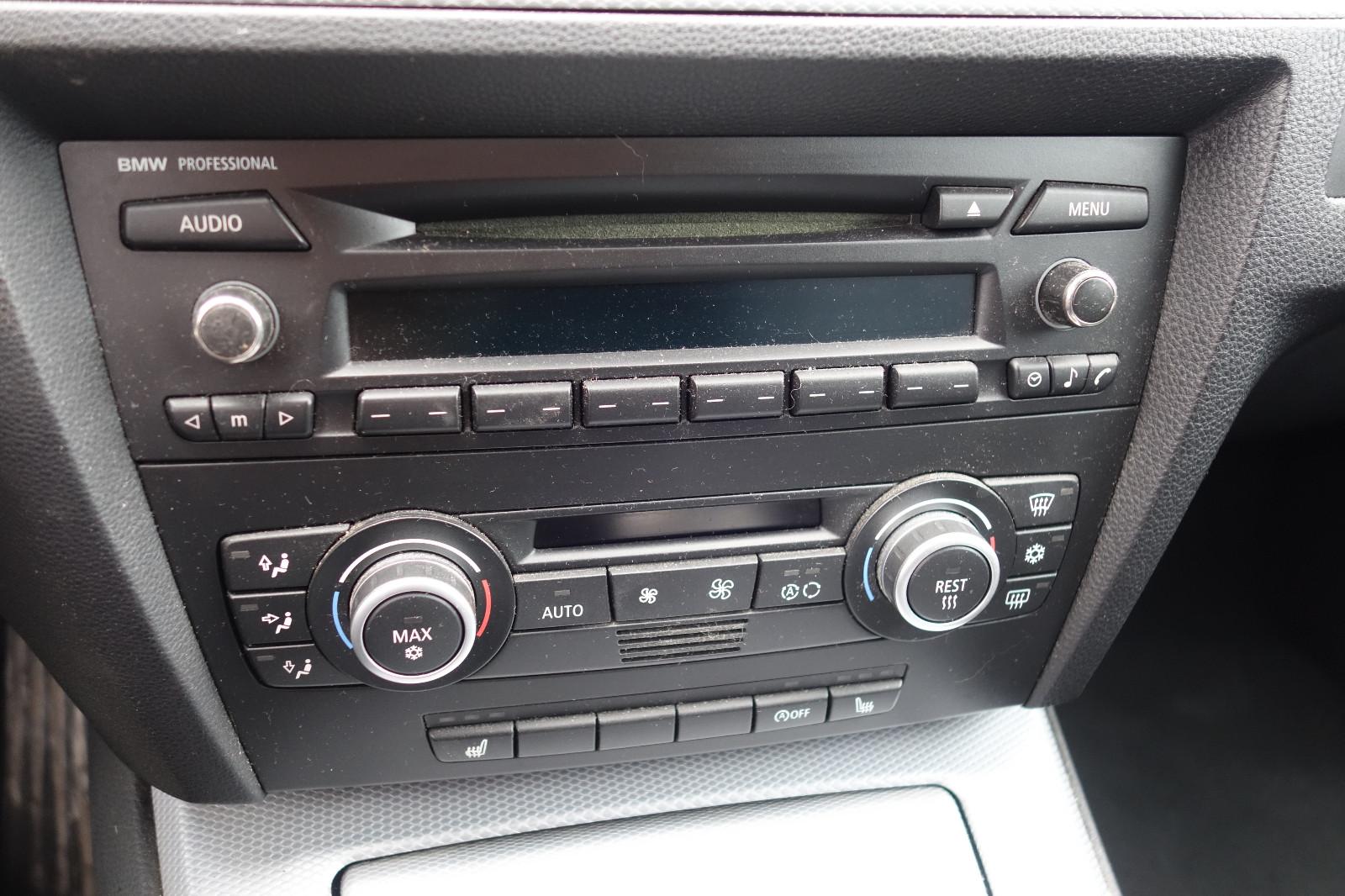 BMW 320 2008 — photo 9