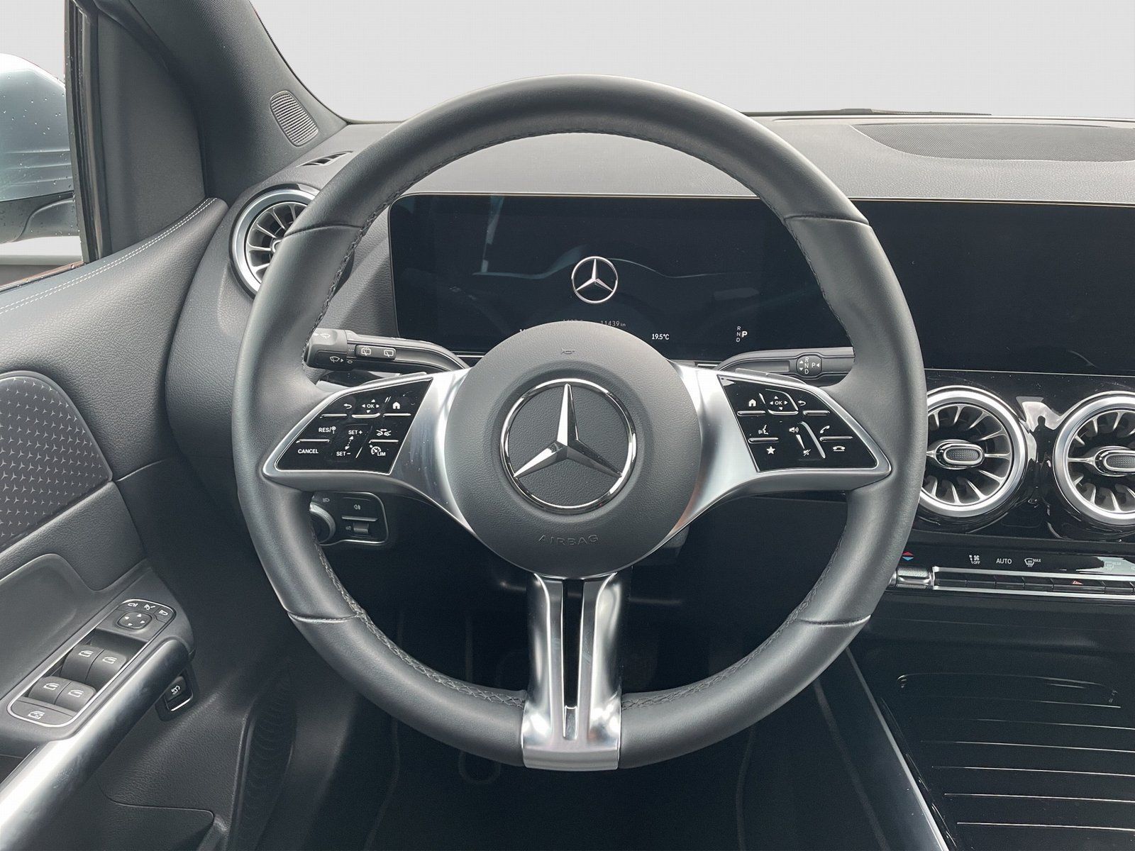 Fahrzeugabbildung Mercedes-Benz B 180 PROGRESSIVE*ELEK-HECKKL*KEYLESS-GO*AMBIENT