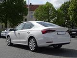Skoda Octavia 2.0 TDI DSG Matrix SHZ SmartLink Kam ACC - Skoda Octavia bis 25.000 Euro