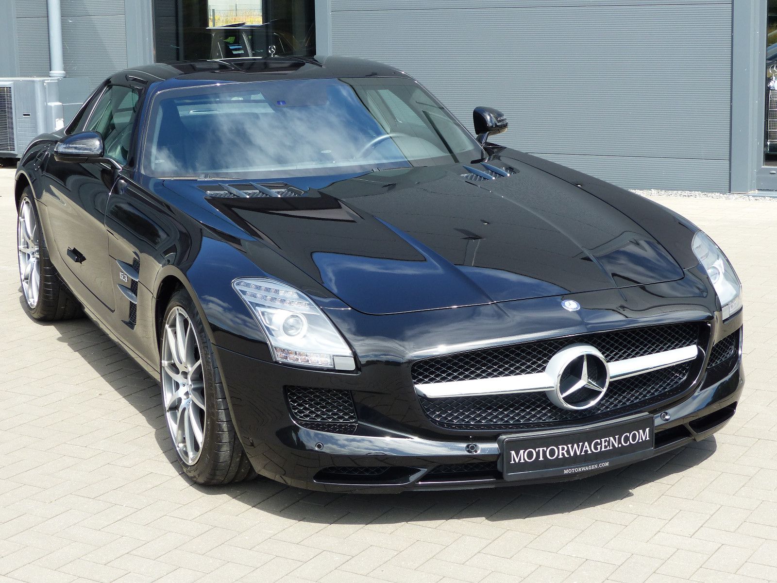 Fahrzeugabbildung Mercedes-Benz SLS AMG Flügeltürer