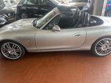 Mazda 2 Lim. 1.25 Comfort - Mazda 2: Cabrio
