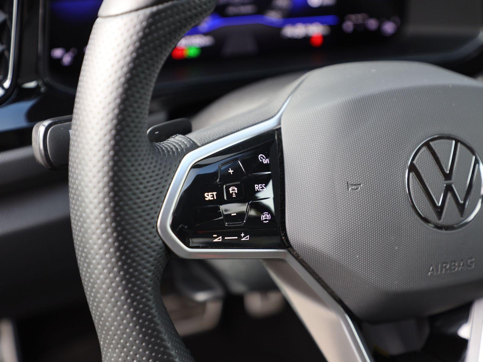 Volkswagen T-Roc R-Line 1.5TSI DSG Navi LED Standhzg ACC EP, миниатюра 14