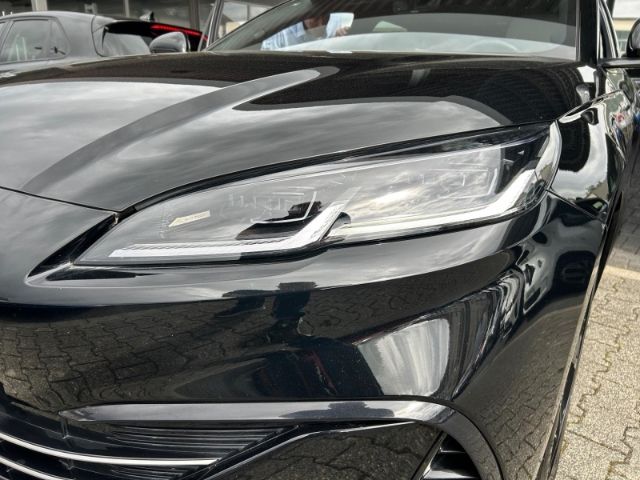 BYD SEAL 6