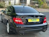 Mercedes-Benz C 350 Coupe AMG Sytling - Mercedes-Benz C 350 mit Benzin-Antrieb: Coupé