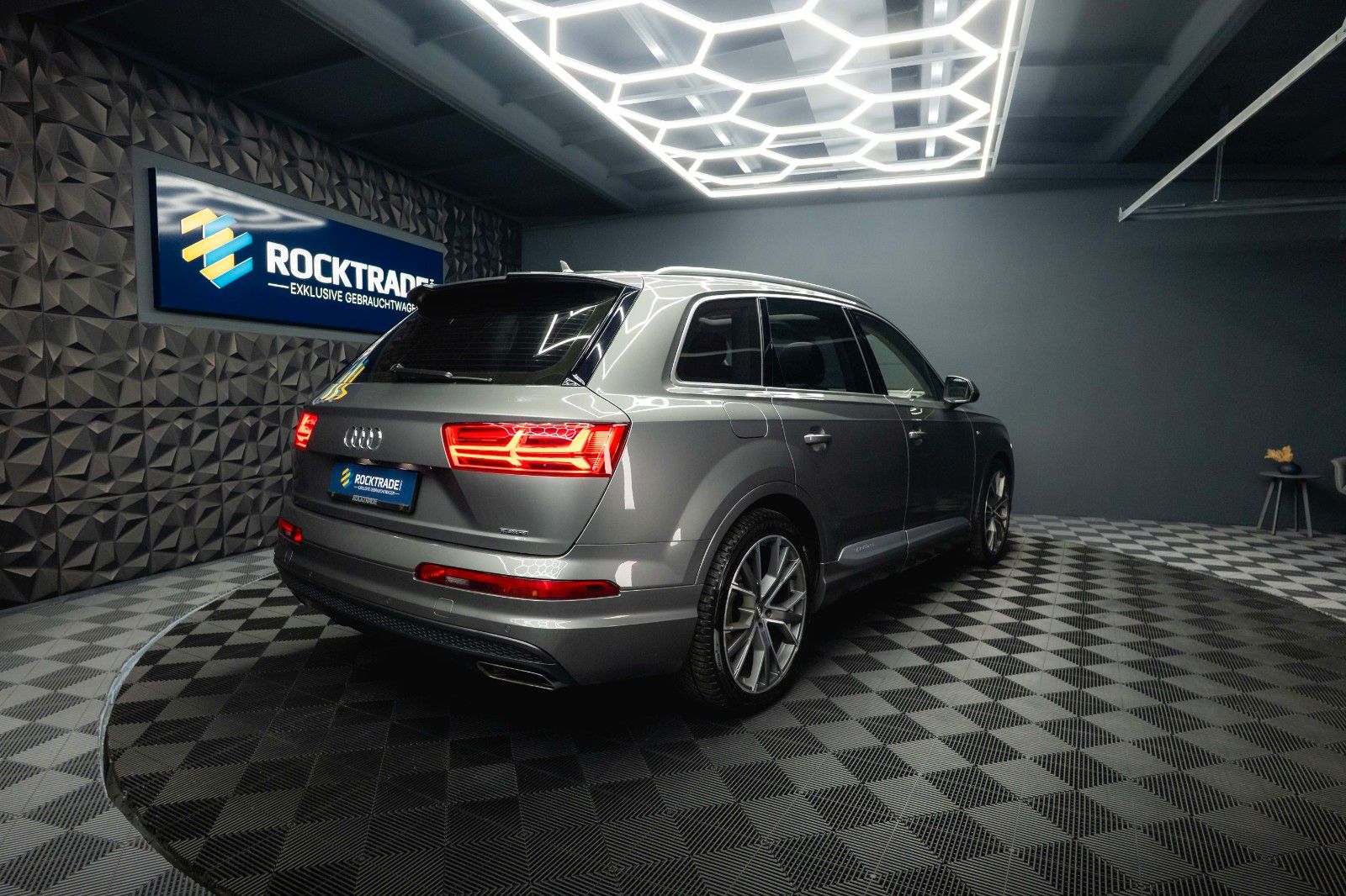 Fahrzeugabbildung Audi Q7 3.0 TDI quattro S-Line Plus *Pano*ACC*LED*