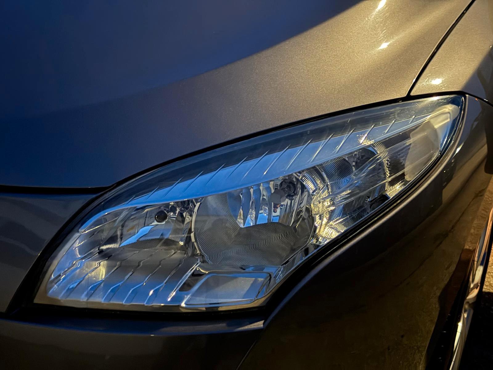 Renault Megane 2011 — photo 12