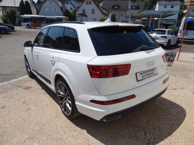 Fahrzeugabbildung Audi Q7 3.0TDI/HUD/Pano/StH/22-Zoll/1.Hd/AHK/3xS-Line