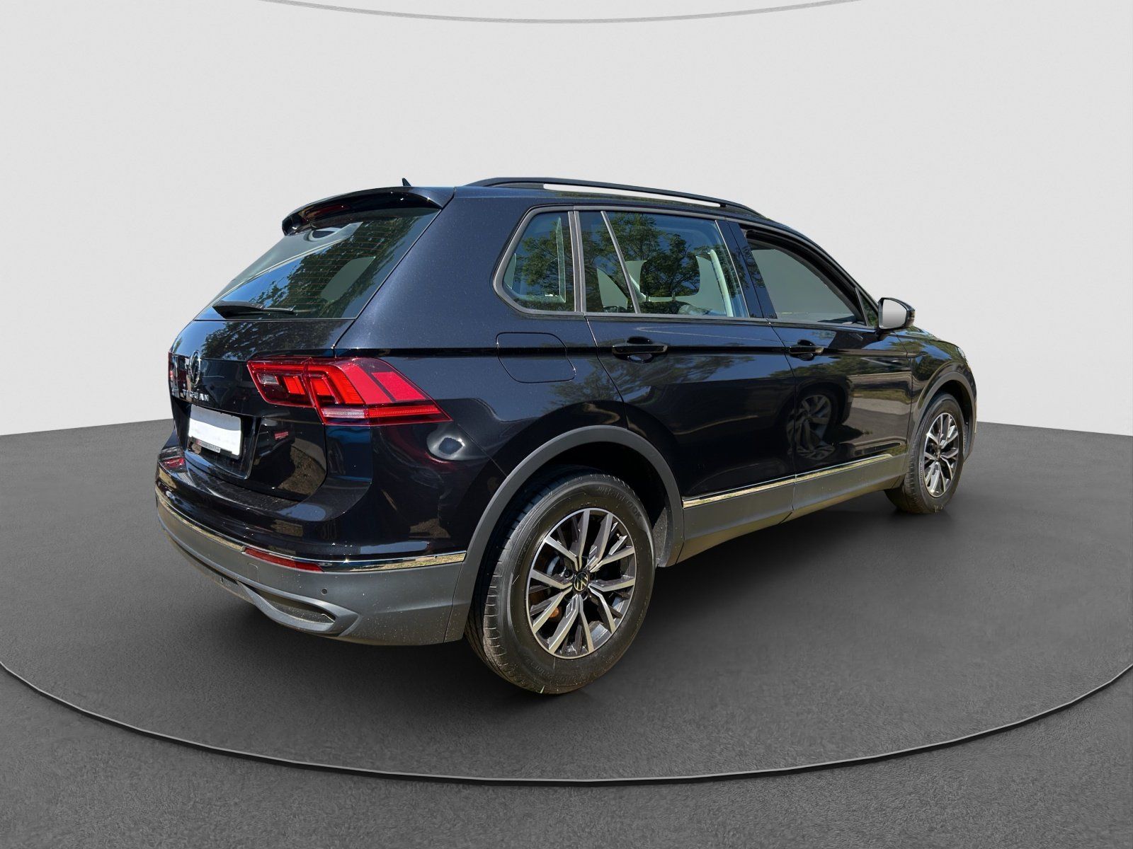 Volkswagen Tiguan - Bild 8