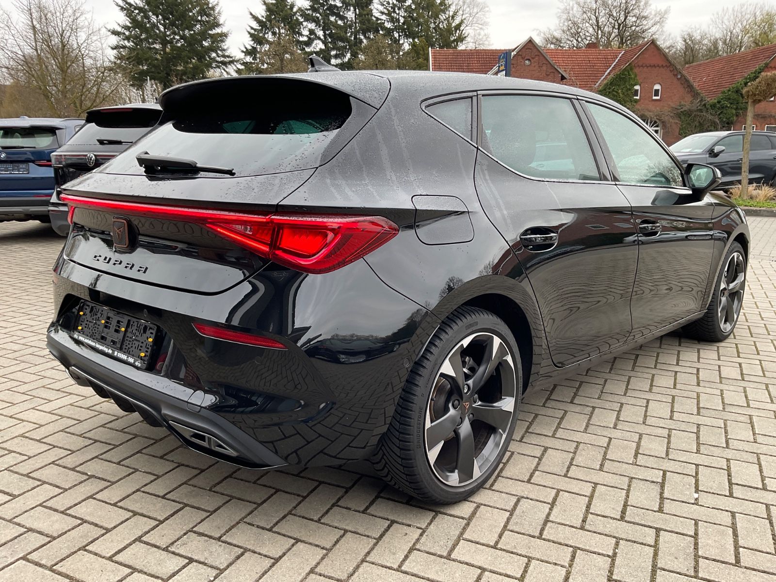 Fahrzeugabbildung CUPRA Leon 1.5 eTSI 110kW DSG,Kamera,Navi,LED,Carplay