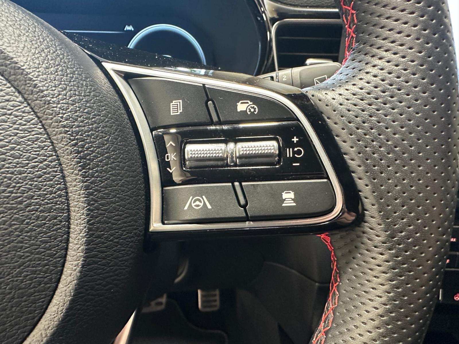 Kia ProCee'd 1.6 T-GDI DCT GT LED|Navi|ACC|JBL|SHZ