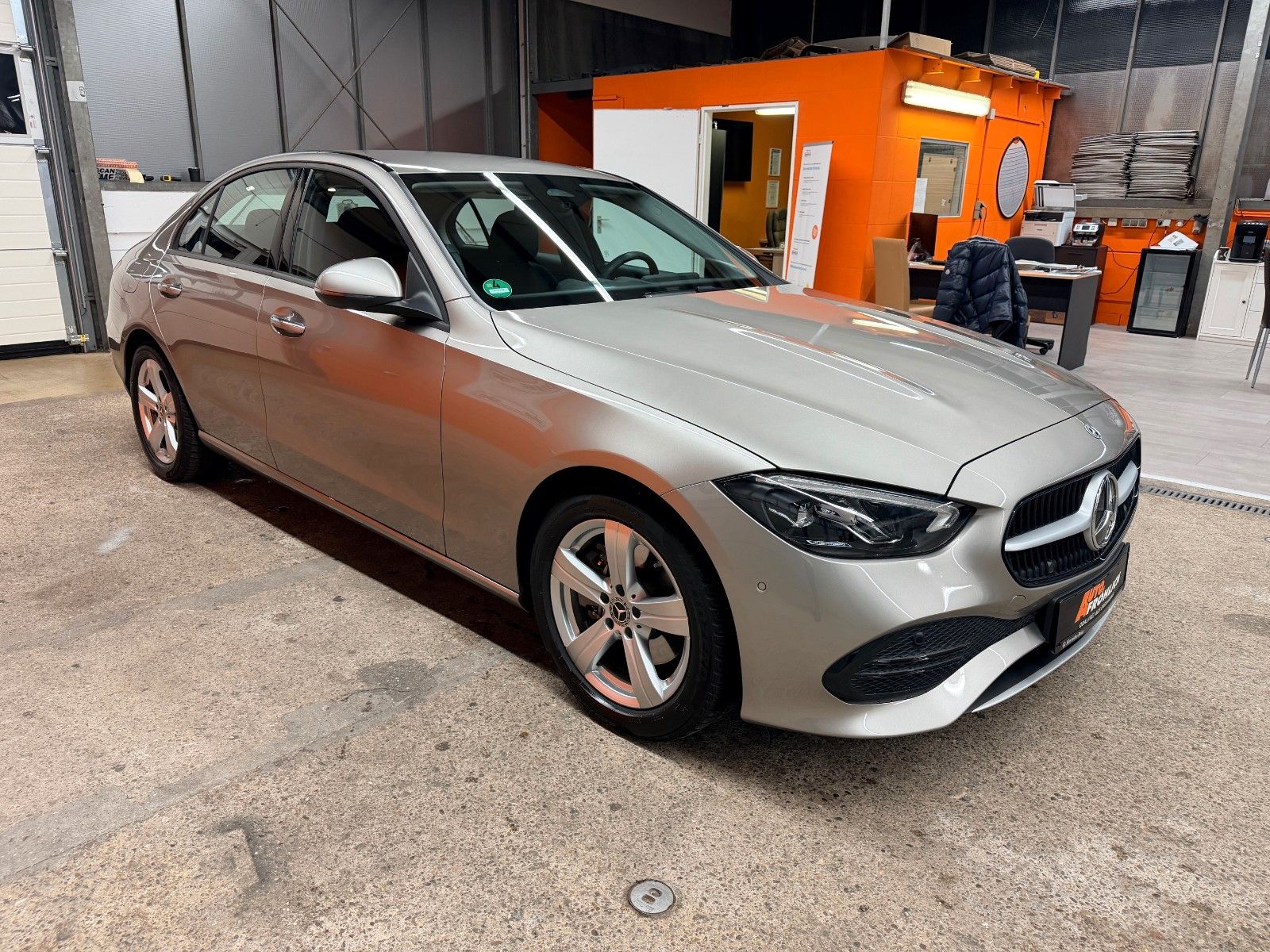 Mercedes-Benz C220d Lim. Automatik LED Soundsystem Navi imagem 3