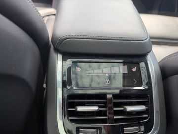 Volvo XC60 Ultimate Bright AWD*AHK*4C*