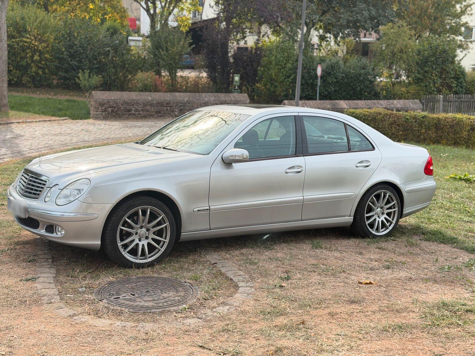Mercedes-Benz E 240