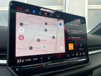 Volkswagen T-Roc 1.5 eTSI DSG R-Line PANO AHK MATRIX 4JGAR bei Autohaus Landmann & Maier OHG