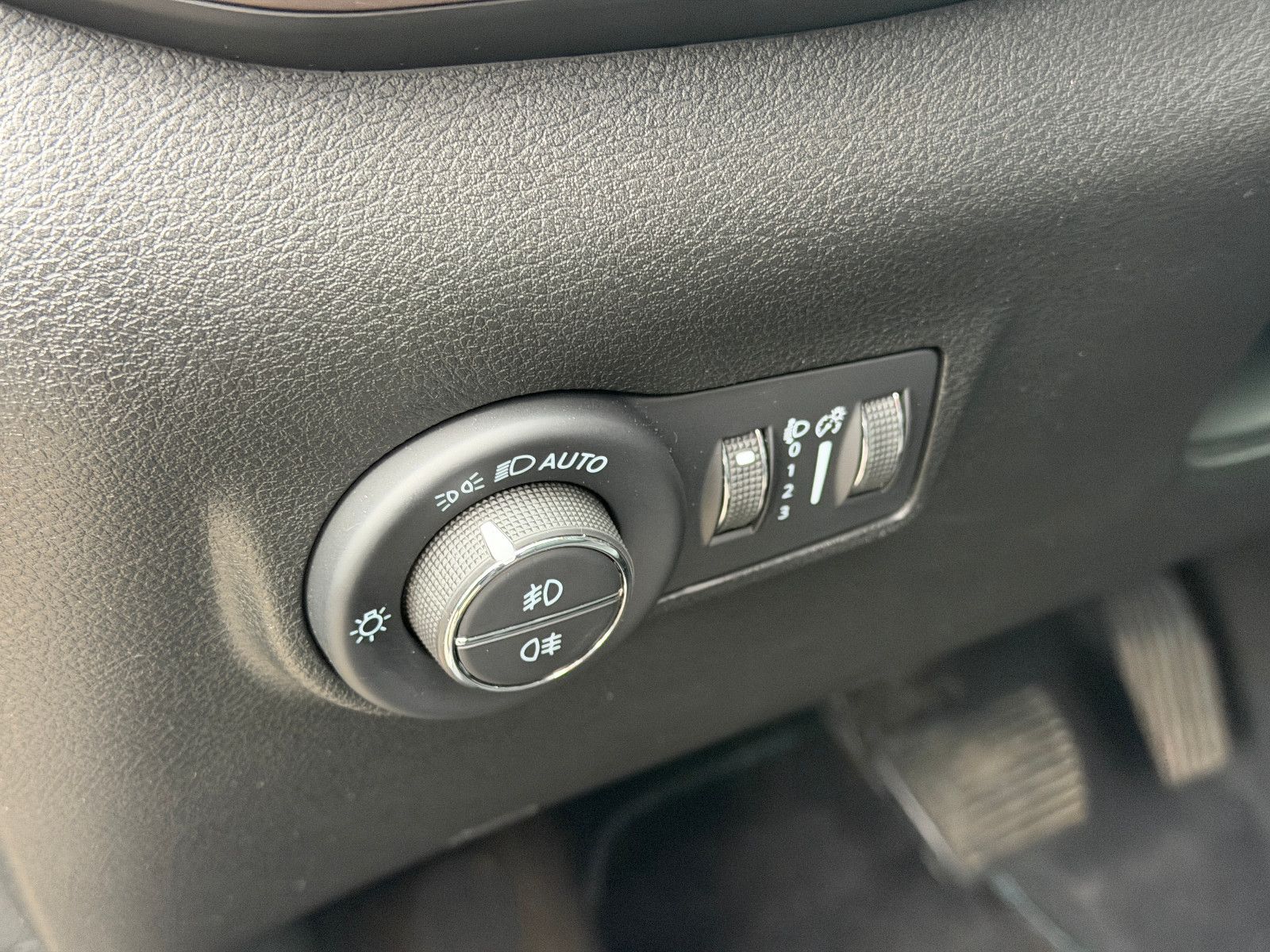 Fahrzeugabbildung Jeep Compass Upland/ALIPINE-SOUND/360°KAM/CARPLAY
