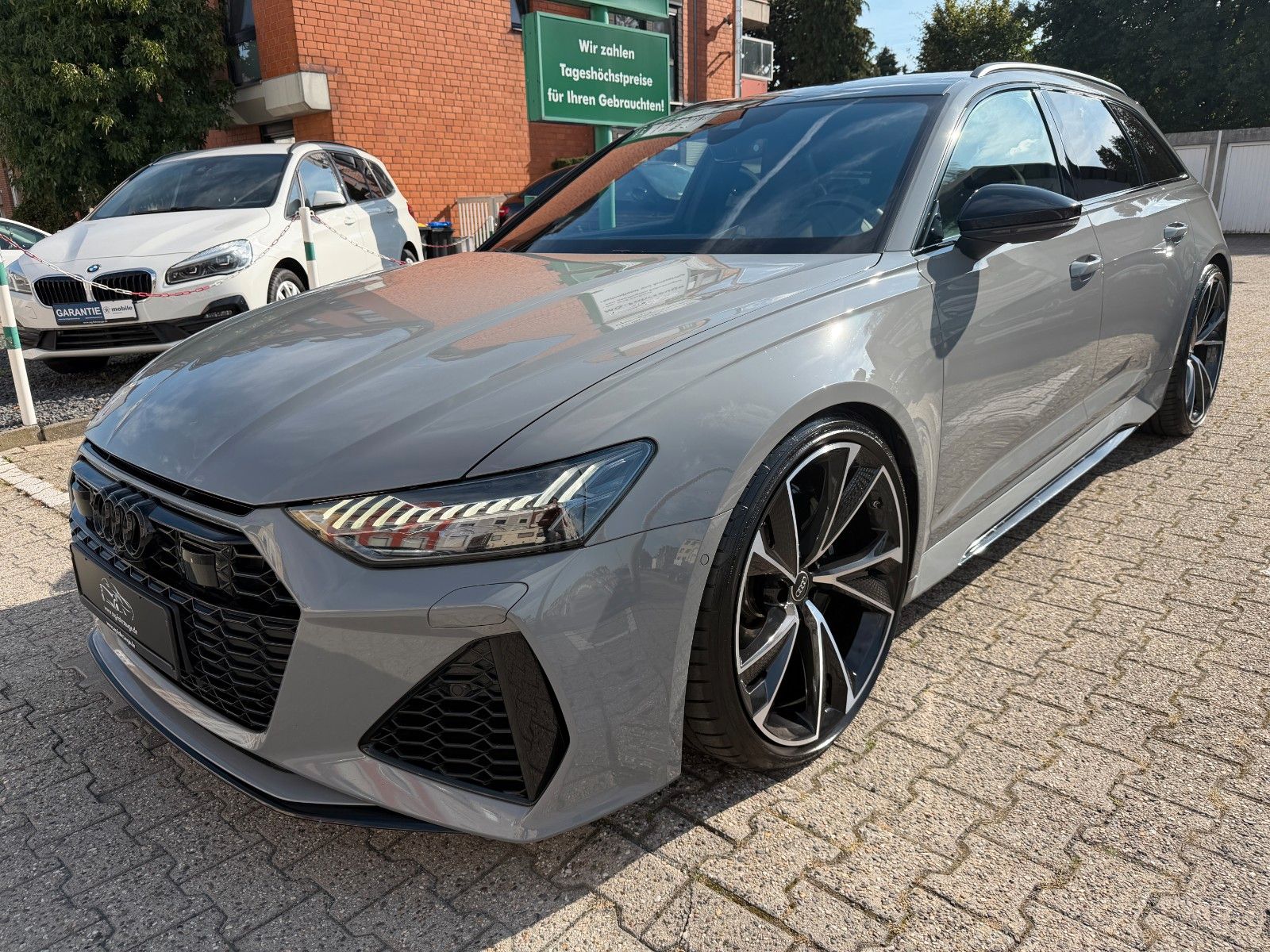 Fahrzeugabbildung Audi RS6 Avant 4.0 TFSI quattro 1-HD. RS DYNAM. NARDO