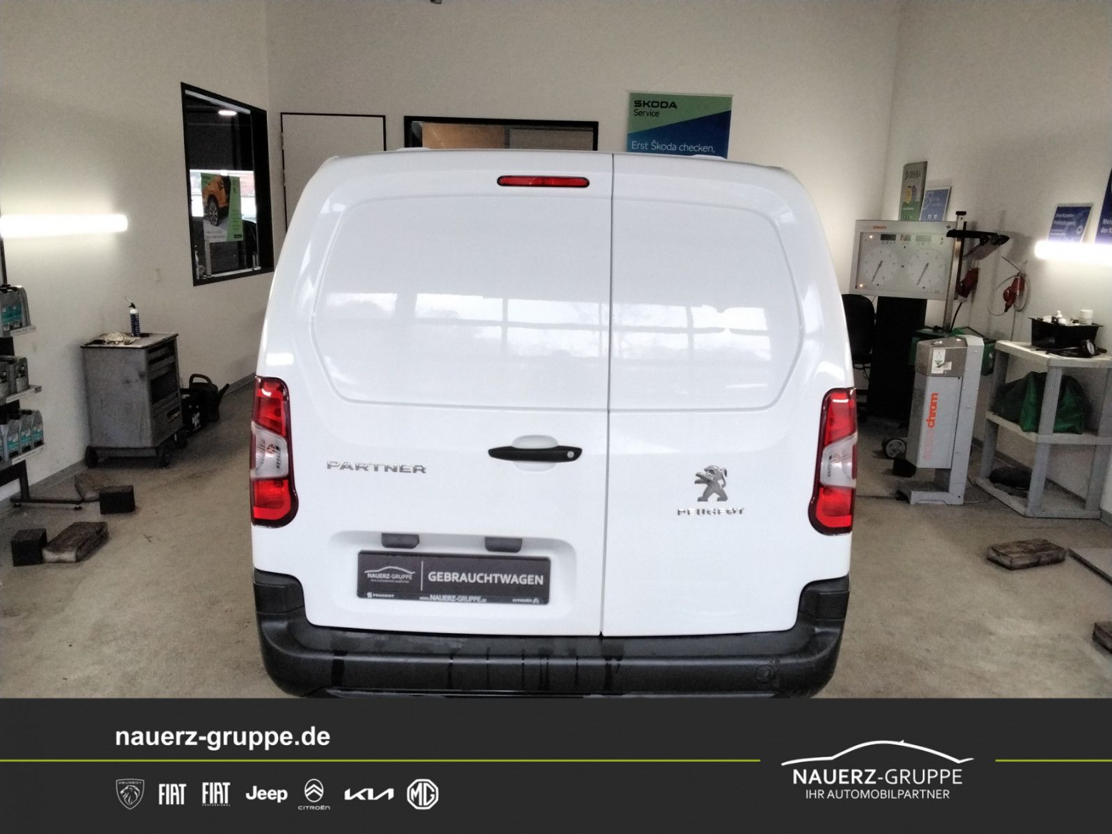 Fahrzeugabbildung Peugeot Partner Premium L1