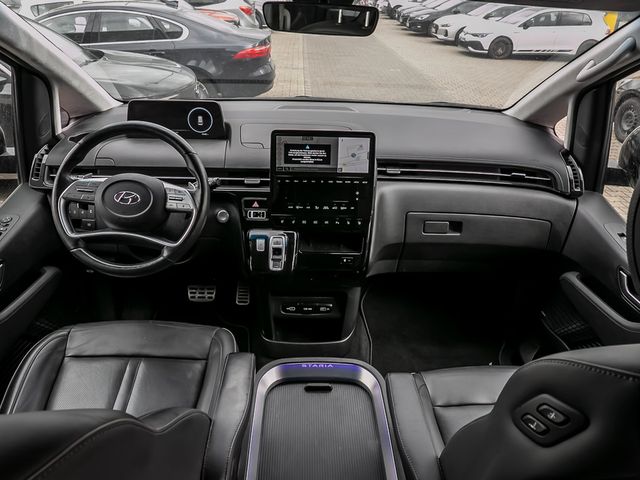 Hyundai Staria 2.2 Signature 4WD Autobahnassistent Leder