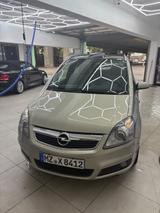 Opel Zafira 1.9 CDTI Edition 110kW Automatik Edition - Opel Zafira aus 2006 mit Diesel-Antrieb
