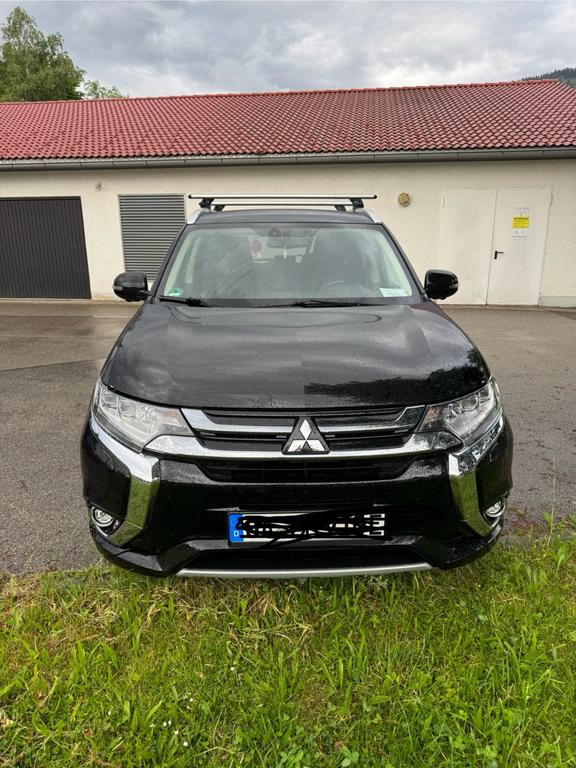 Mitsubishi Plug-in Hybrid Outlander