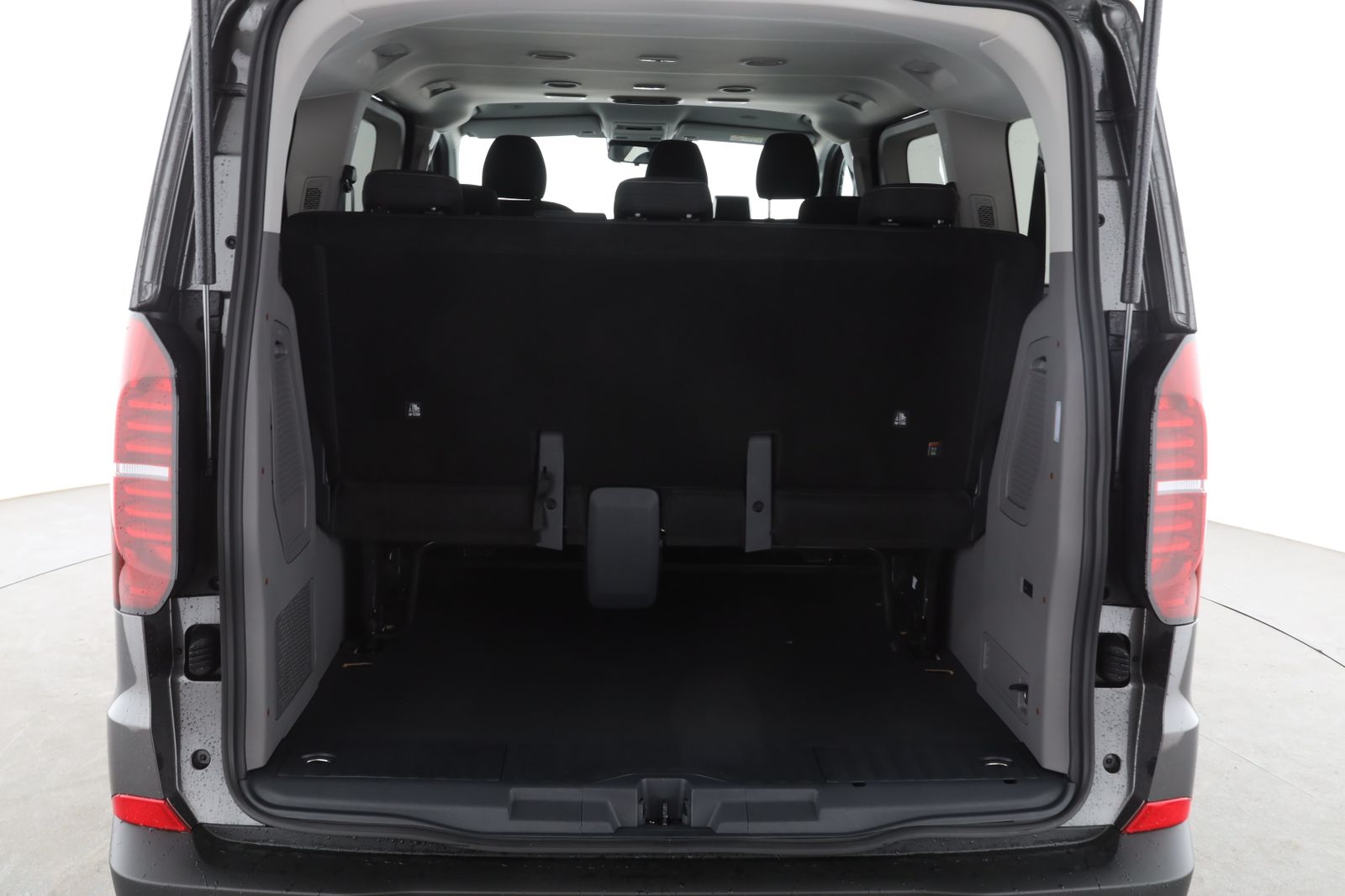 Volkswagen T7 Caravelle - Bild 8