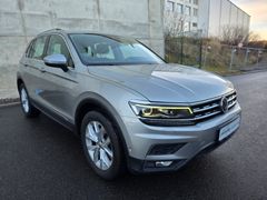 VW Tiguan Offroad 4Motion 2.0TSI 179PS LED Navi ACC