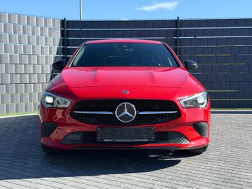 Mercedes CLA 180 Shooting Brake - 2