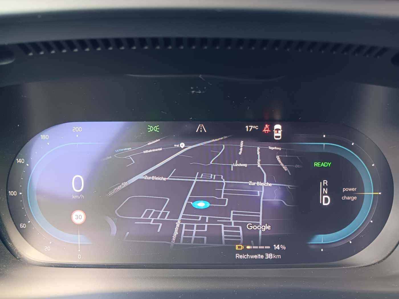 Fahrzeugabbildung Volvo XC40 Recharge Single Pro 'Glasdach, 360, e-Sitze