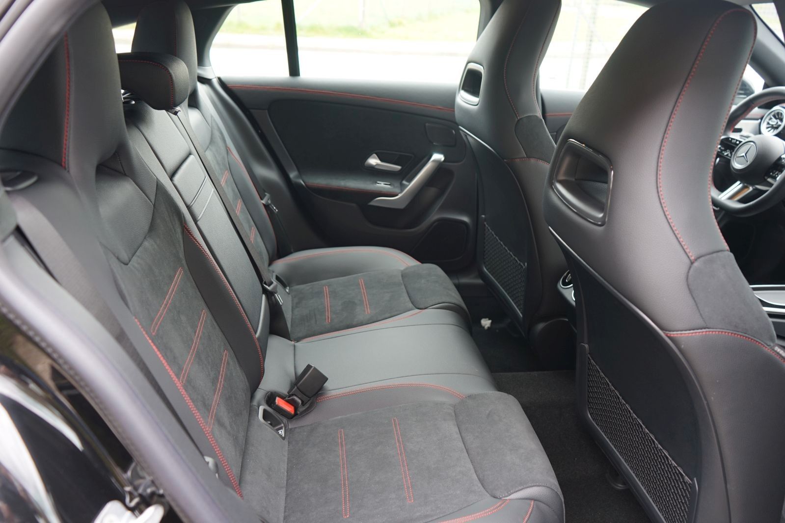 Fahrzeugabbildung Mercedes-Benz CLA 200 Klasse Shooting Brake*AMG Premium