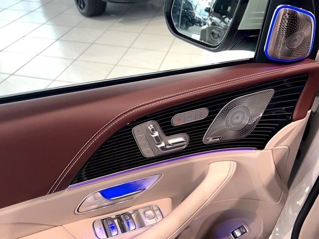 Fahrzeugabbildung Mercedes-Benz GLS600 Maybach/BRABUS 800 VOLL!!! Led.mahagoni