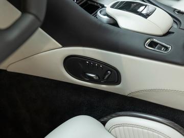 2024 Aston Martin DBS 缩略图 29