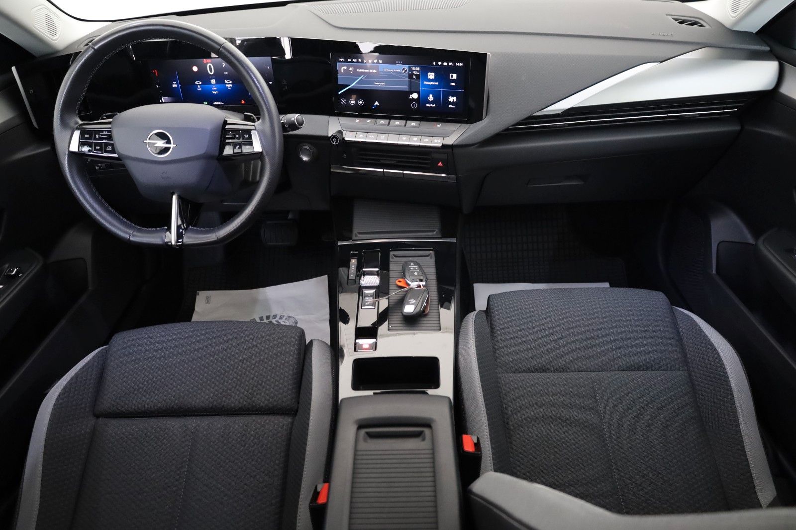 Fahrzeugabbildung Opel Astra L Sports Enjoy ST,Navi,LED,Kamera,ACC+WR