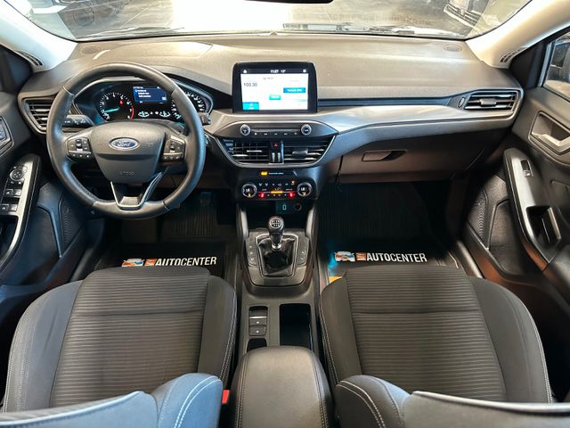 MYAUTOCENTER – Gebraucht- und Jahreswagen mit Werkstattservice in Pfaffenhofen Ford Focus 1,5 EcoBoost Titanium