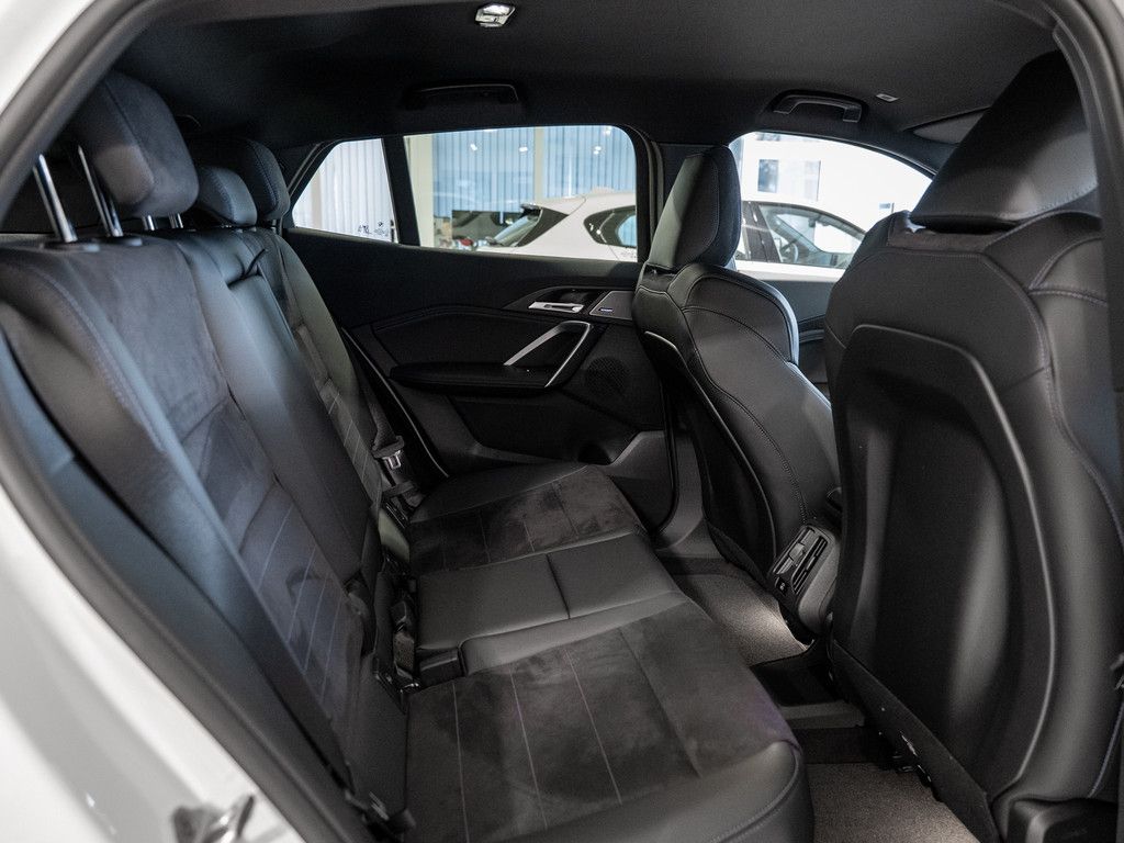 BMW iX2 - Bild 7