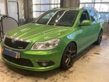 Skoda Octavia 2.0 TSI RS Combi +1.HAND+BI-XENON+SITZHZ - Skoda Octavia: Kombi, 1.2