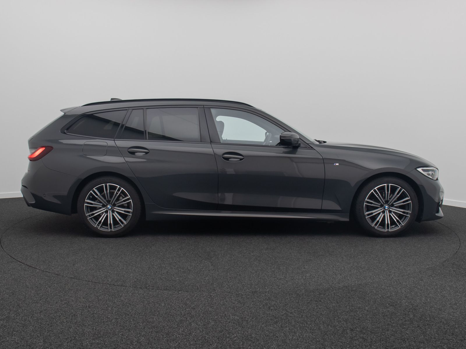 Fahrzeugabbildung BMW 320d xD M Sport Kamera Komfort DAB Individual