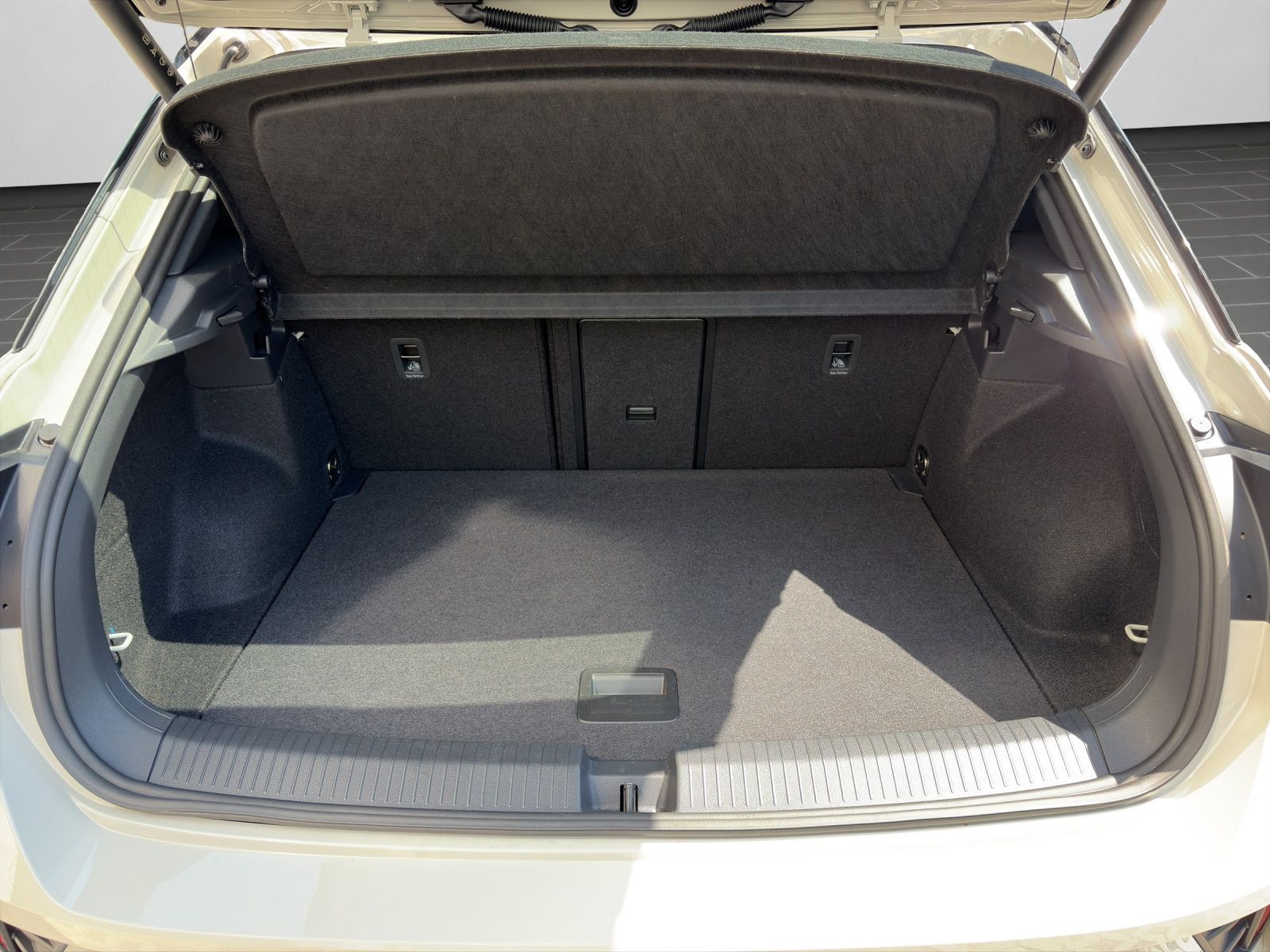Volkswagen T-Roc - Bild 16