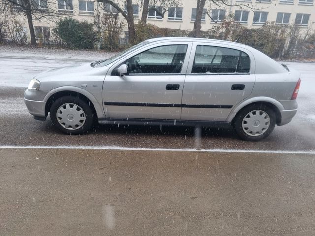 Opel Astra 1.6 Fresh