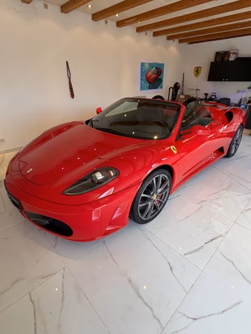 Ferrari F430 Spider F1 - LED+RACING Sitz+Scuderia Räder 