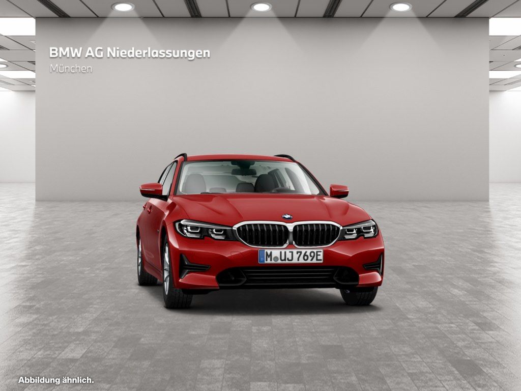 BMW 330e Touring Sport Line LiveCockpitProf Head-Up foto 11