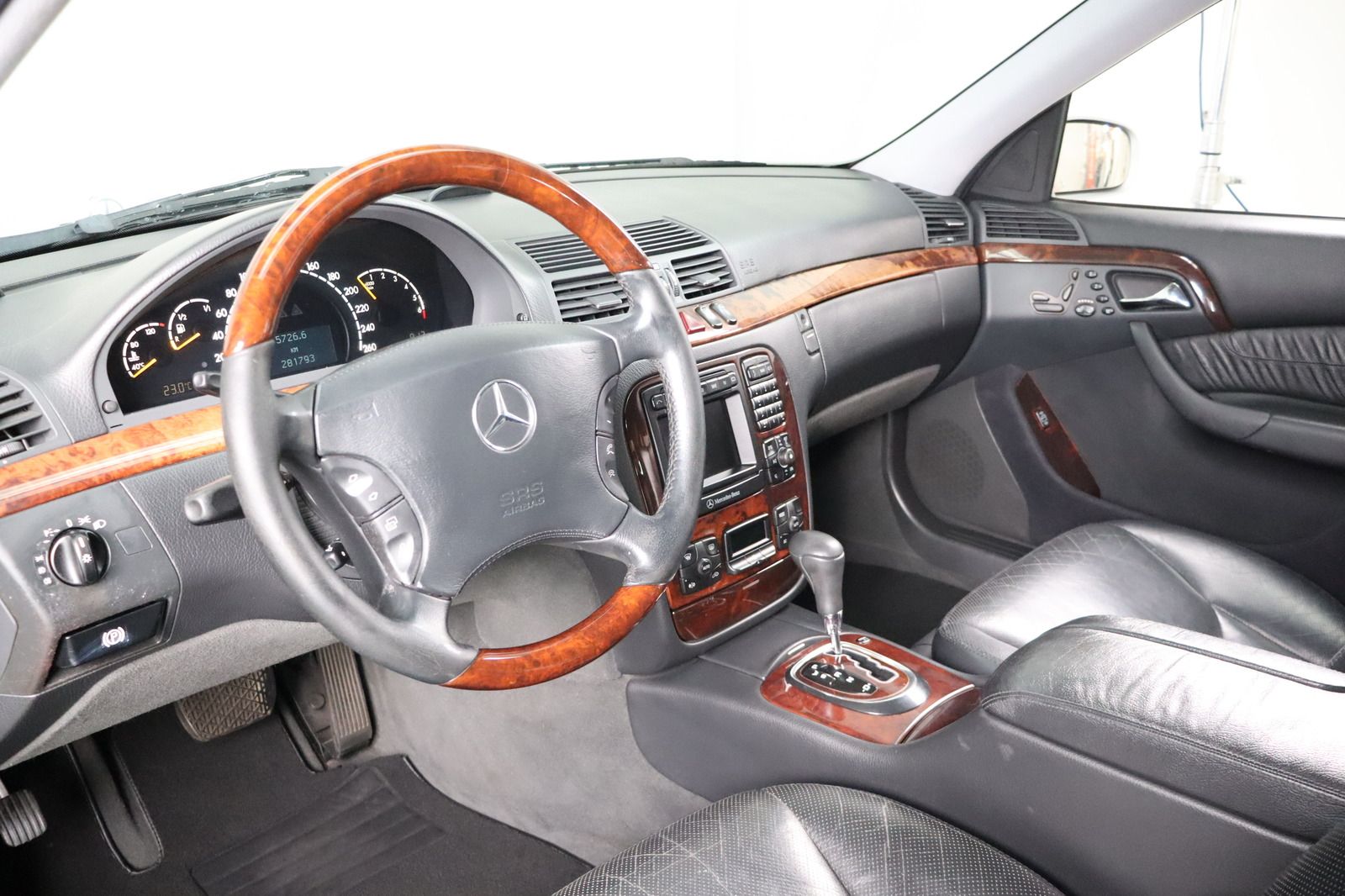 Fahrzeugabbildung Mercedes-Benz S 320 * Memory * Sitzhzg./-lüftung * PDC