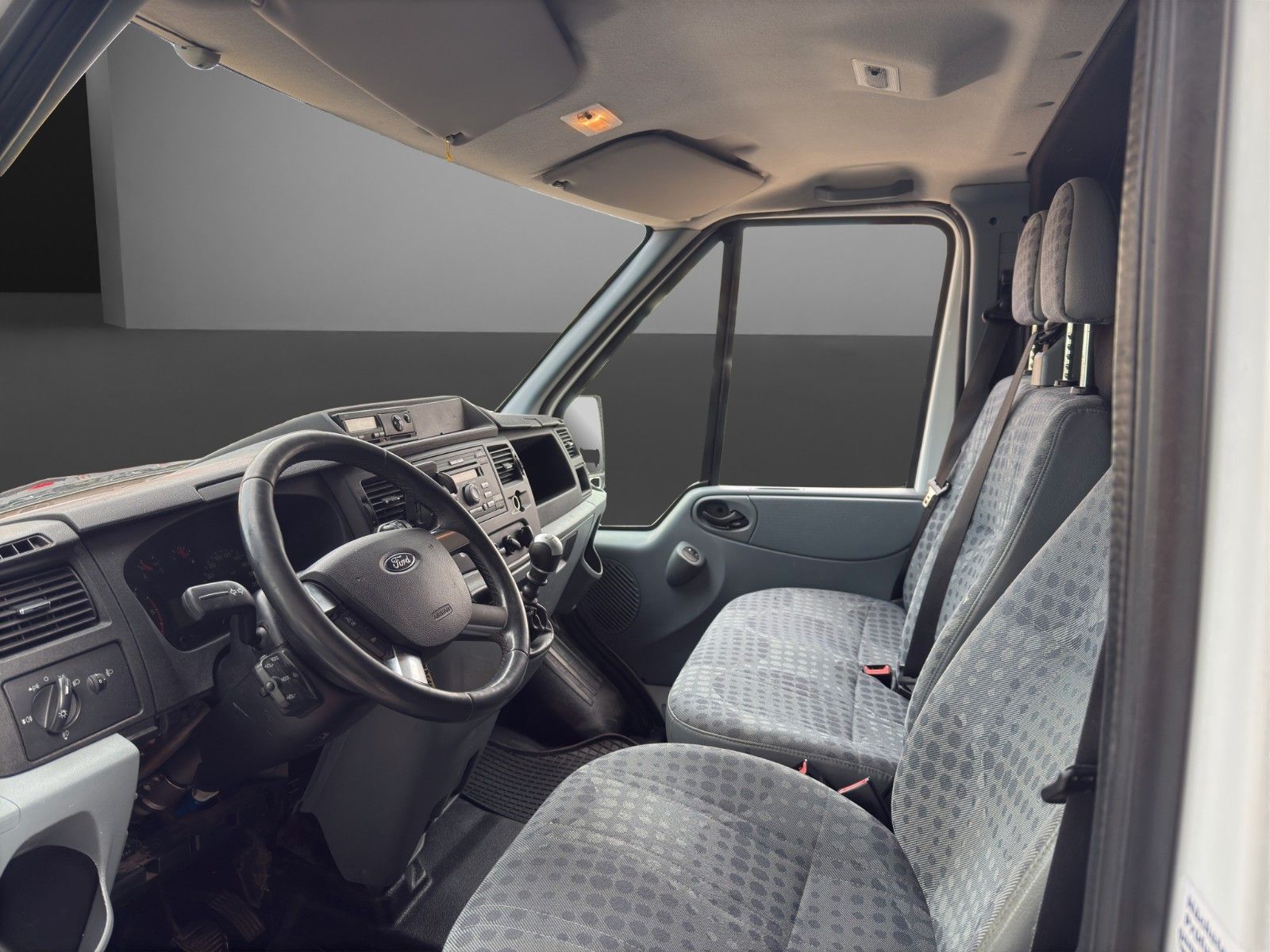 Fahrzeugabbildung Ford Transit Kasten 330K*Kamera*Tempomat*AHK*Werkbank