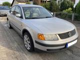 Volkswagen Passat 1.8 fast Oldtimer mit LPG Anlage - Volkswagen Passat mit LPG-Antrieb